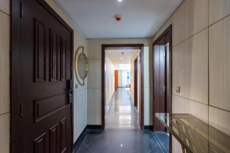 شقة فندقية كبيرة بفندق هلTون المعادي Tower Resident Apartment - Bed and Breakfast Caïro
