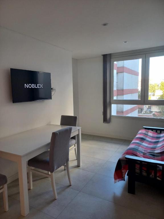 Departamento con cochera zona Guemes - Ferienwohnung Mar del Plata