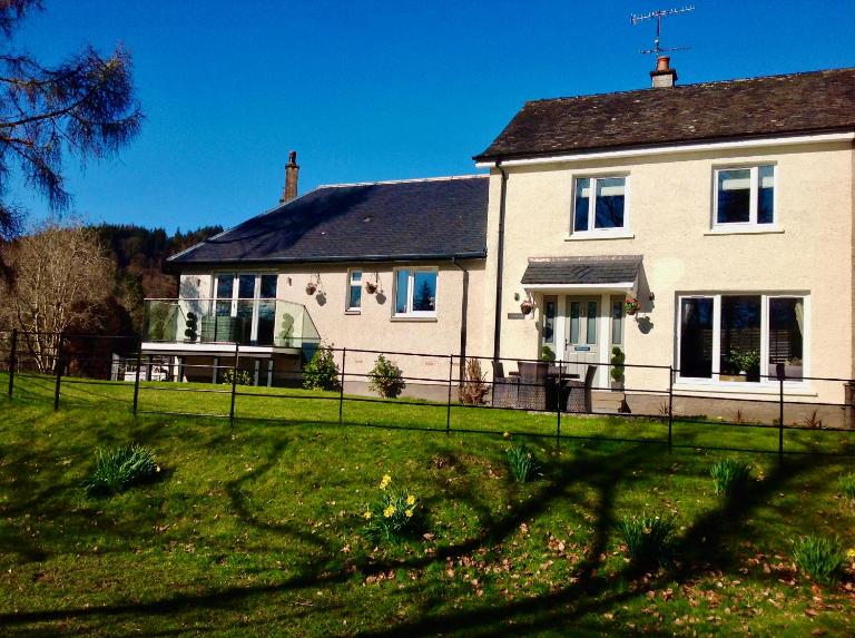 Lovely Riverside Holiday Home - B&B Callander