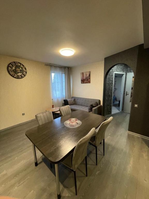 Appartement en résidence - Ferienwohnung La Chaussée-Saint-Victor