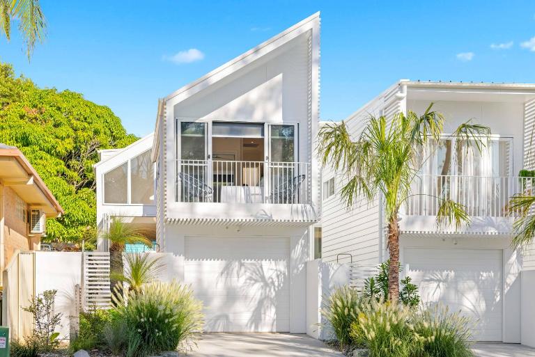 Noahs Beach House - at Flynns - Chambres d'hôtes Port Macquarie