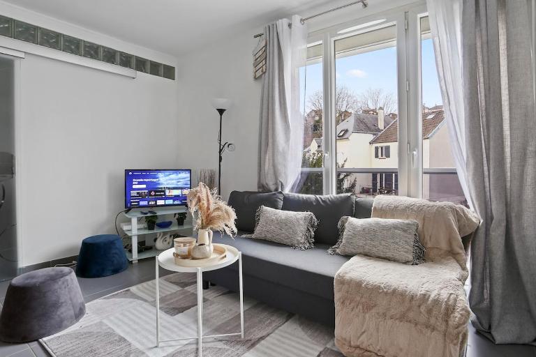 Carnet2voyages Suresnes - Proche Paris, La Défense - B&B Suresnes