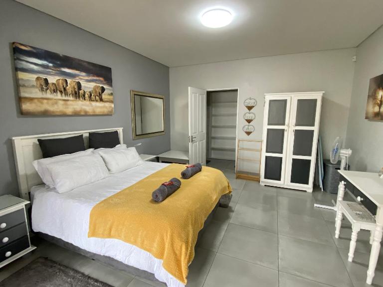 Beautiful solar powered apartment - Ferienwohnung George