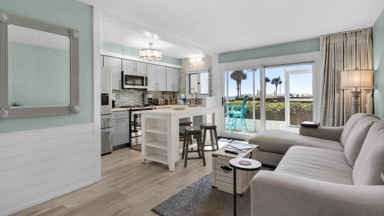 Sand Cliffs 108 - B&B Seacrest