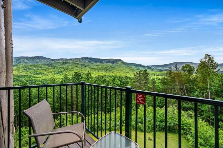 Peak View Paradise - Bed and Breakfast Gatlinburg