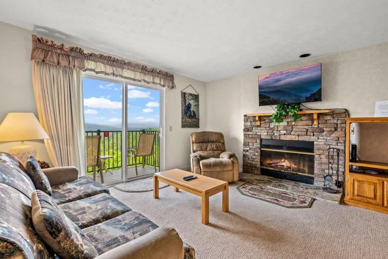 Bear Paw Peaks - B&B Gatlinburg
