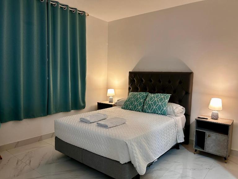 Hospedaje cosmos - B&B Santo Domingo de los Colorados