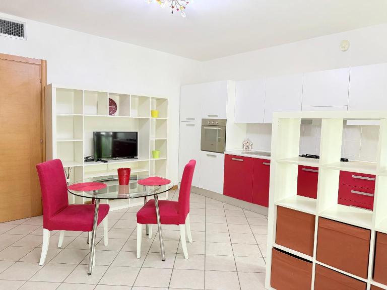 Studio Apartment Leopolda - B&B Florence