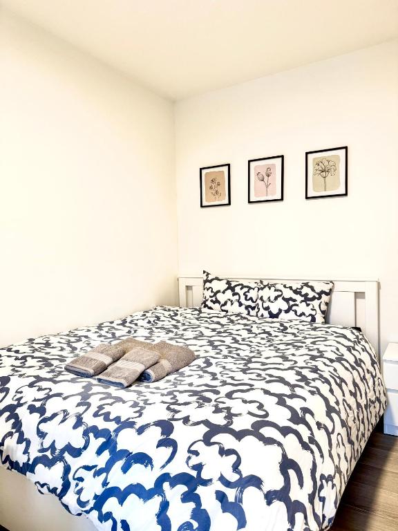 Cozy Room with Private Balcony in Prime location - Ferienwohnung Helsinki