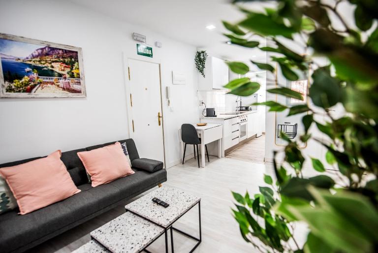 Encantador apartamento en Barajas by beBalmy - B&B Madrid