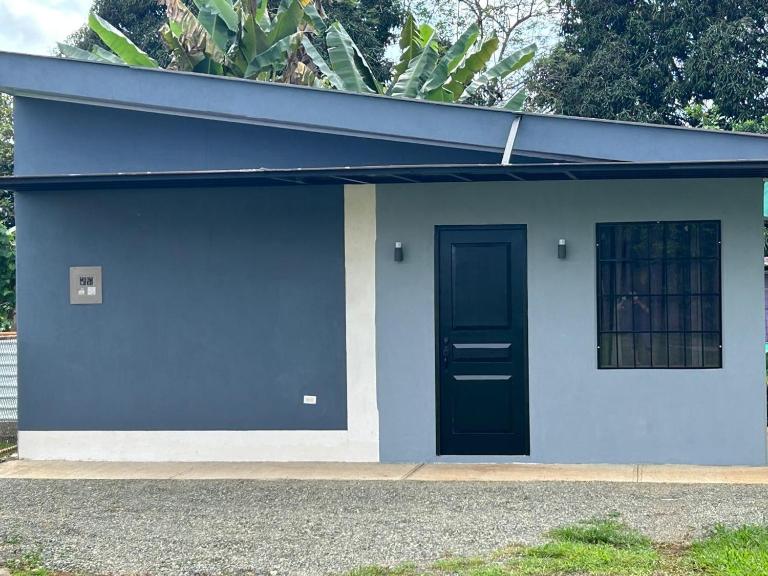 Alojamiento Coral - B&B Quepos