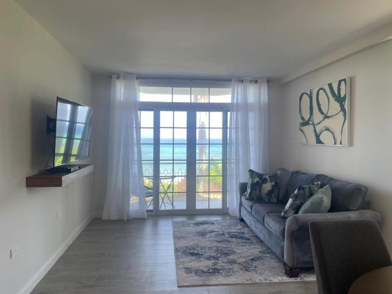 A Cozy Condo at Sea Castles - Ferienwohnung Montego Bay