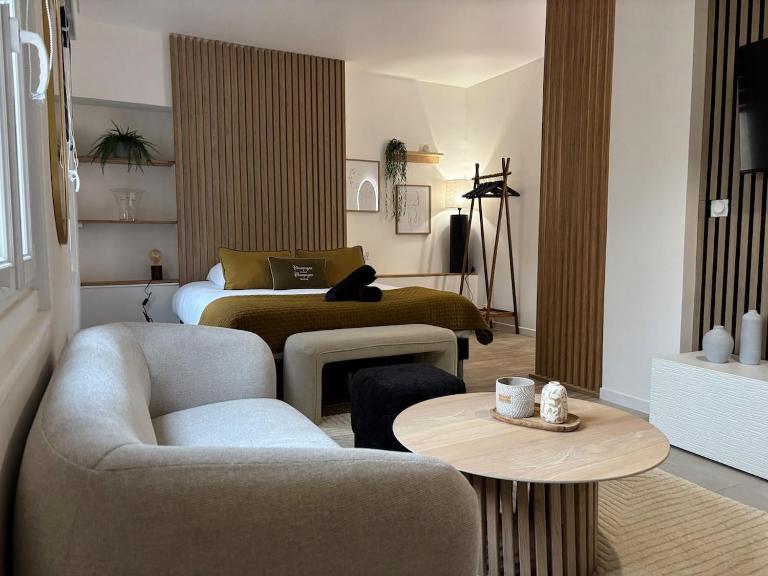 Le Lodge - B&B Épernay