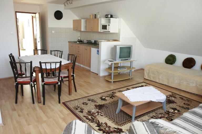 Apartment Kata - Chambres d'hôtes Štúrovo