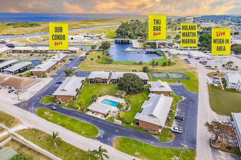 LakeView Fresh and New Bass N Sun King Bed Pool - B&B Clewiston