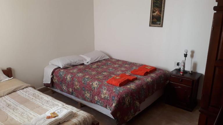 Hermoso departamento de 1 dorm, con estacionamiento mediano - Bed and Breakfast Resistencia