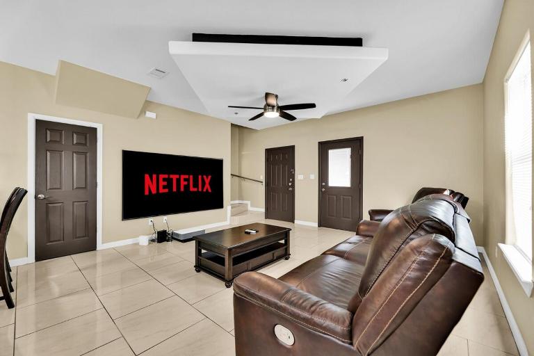 Relax & Enjoy In Our Spacious Townhome Getaway B - B&B McAllen