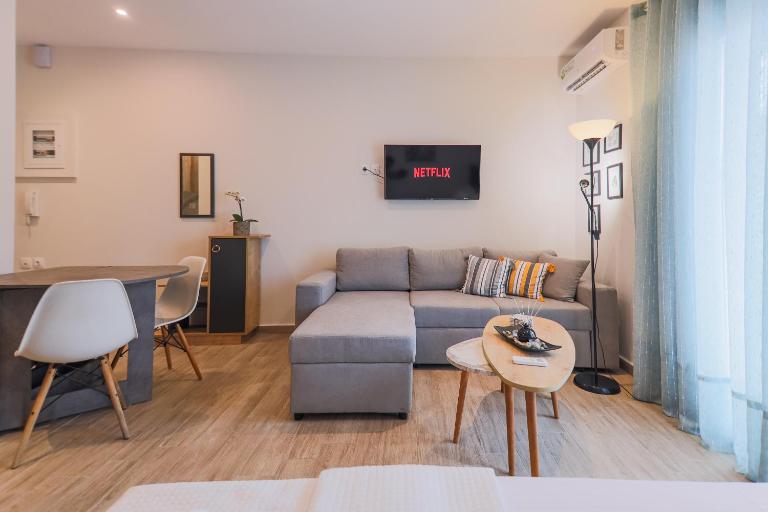 Tommys Apartment - Ferienwohnung Néoi Póroi