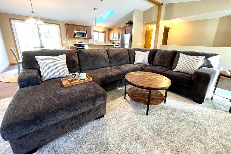 Valley View Home with Game Room, & Exclusive Beach & Pool Access - B&B New Rome