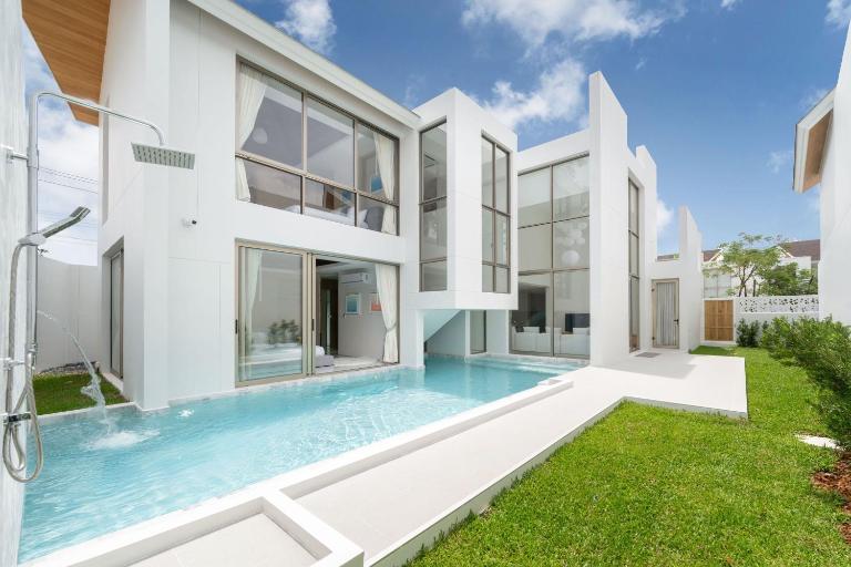 Exclusive Living in Designer 4BR Pool Villa in Lux Pride 2 V11 Residence, Near Laguna - B&B Bang Tao Beach