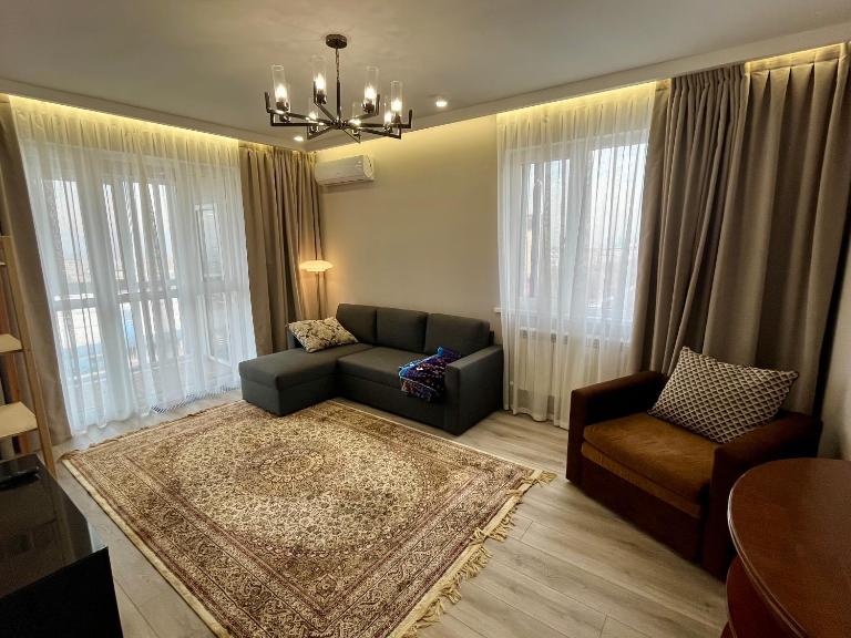 2-х комнатная квартира Абай 130 корпус 3 - Ferienwohnung Almaty