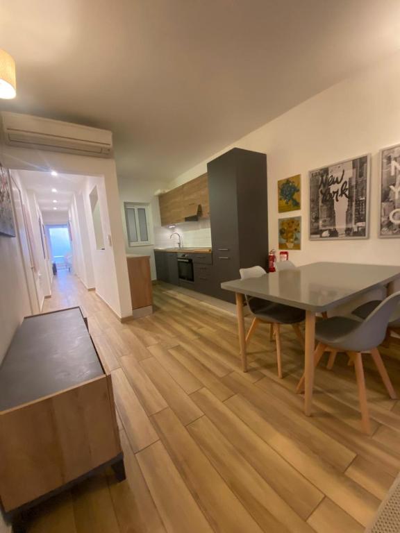 Sliema 2 bed with OUTDOOR Space - B&B Sliema