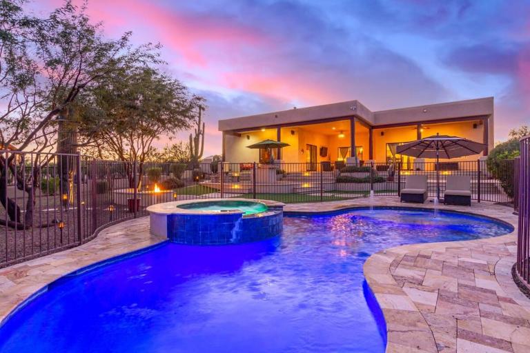 Desert Foothils Private Resort Oasis - B&B Scottsdale
