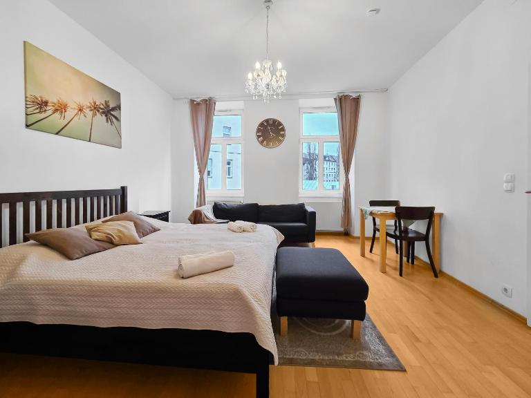 Three King-Size Beds, Three Bedrooms - Ferienwohnung Wien