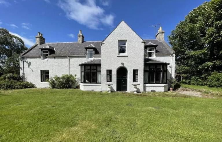 Woodside House - B&B Crook of Alves