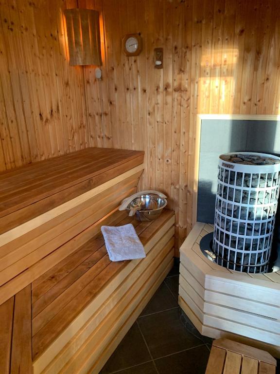 Cozy cottages with sauna in Öland - B&B Mörbylånga