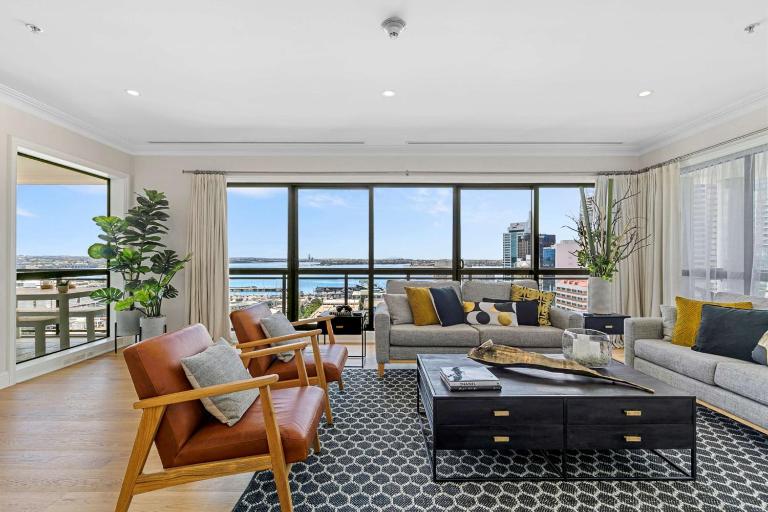 Heritage Penthouse in CBD - B&B Auckland