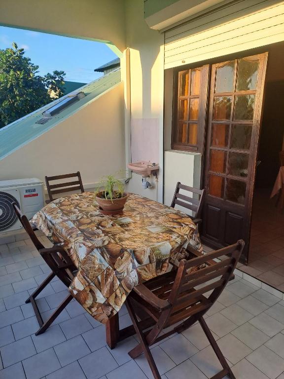 Appartement de type T4 - Bed and Breakfast Capesterre-de-Marie-Galante