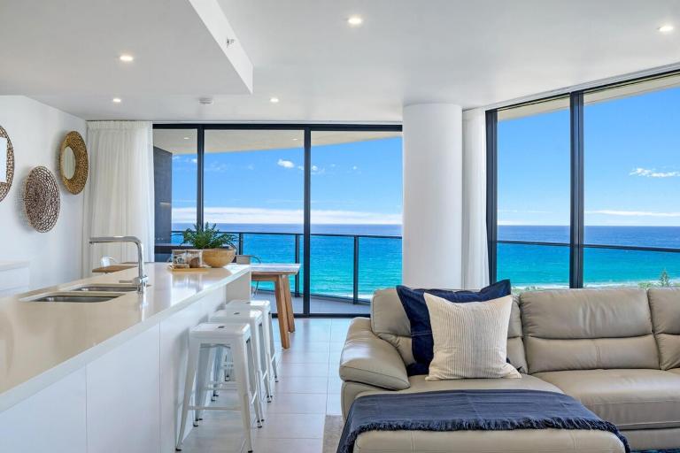 BEACH FRONT HAVEN at Oracle 11407 - B&B Gold Coast
