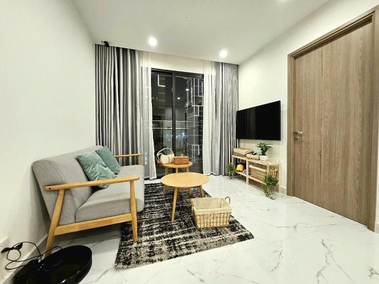 Dinosaurs House - New apartment, Vinhome Grand Park-2BR,2WC, 5 guests - B&B Gò Công