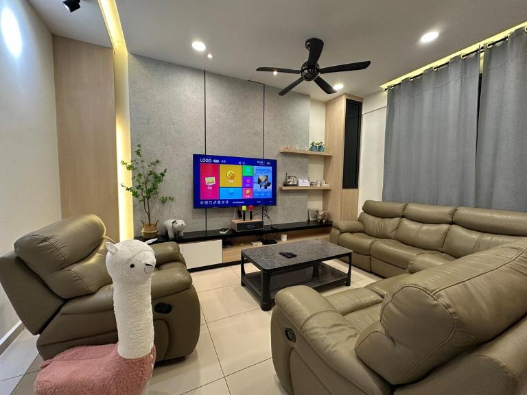 NEW ! KTV , ARCADE , TV BOX ,Town Area 15 PAX - B&B Malacca