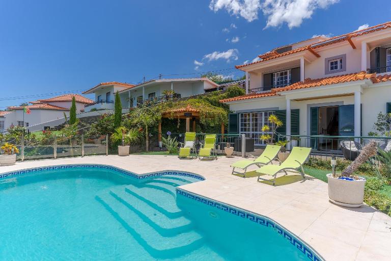 Villa Black Rock by Holiday Rental Madeira - B&B Santa Cruz