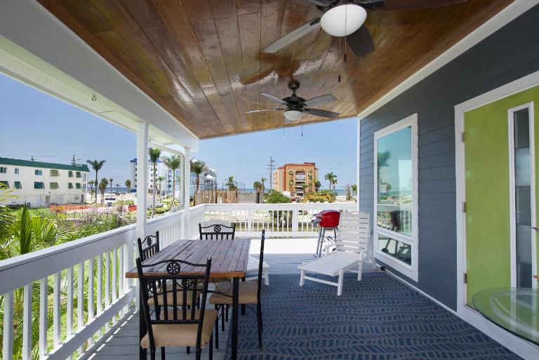 Flip Flops Forever by Sun Palace Vacations - Bed and Breakfast Fort Myers Beach