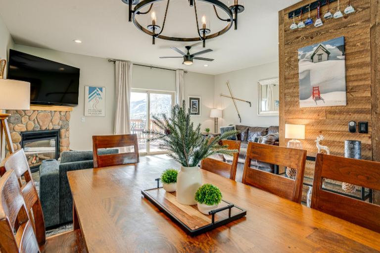 8 Mi to Keystone: Mtn-View Ski Retreat! - B&B Silverthorne