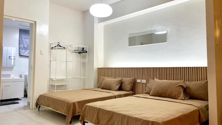 Pico de Loro Spacious and Modern Studio with balcony - Ferienwohnung Nasugbu