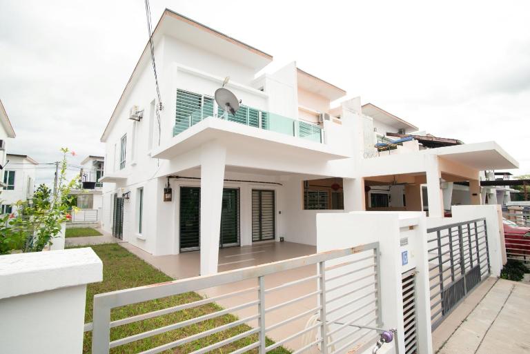 Seremban Spacious Sweet Home 15-19paxs - Ferienwohnung Kampung Baharu Jimah