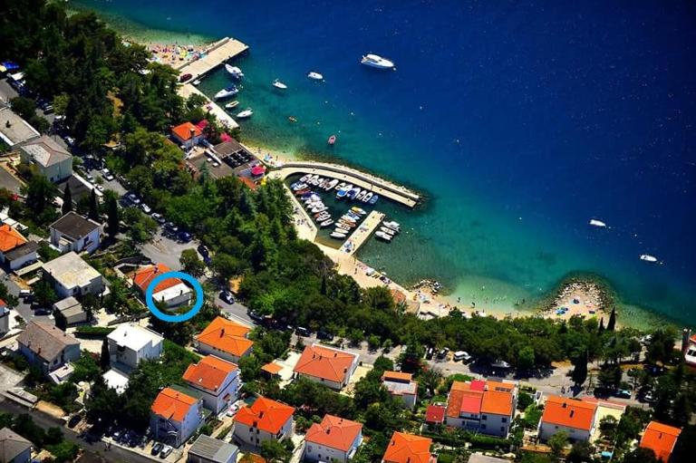 Apartment Elena - B&B Dramalj