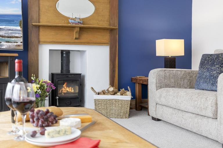 Seaway Garden, Beachside Maisonette with Parking - B&B Paignton