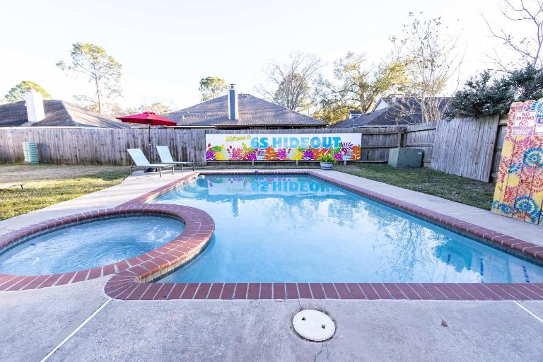 6S Hideout Houston - Bed and Breakfast Cypress