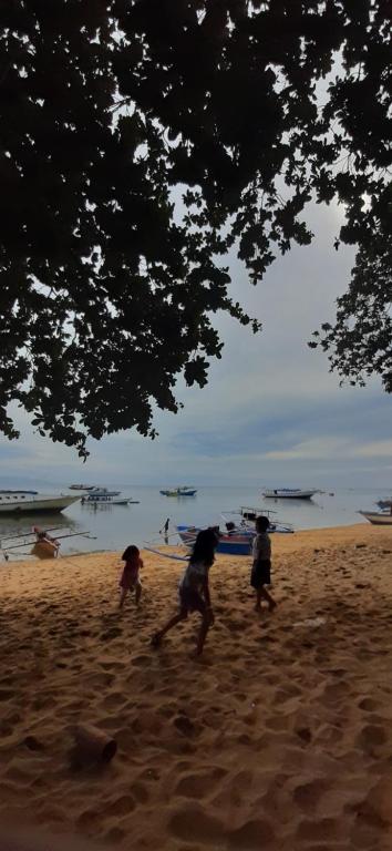 Bunaken Blesshi Guest House - B&B Bunaken