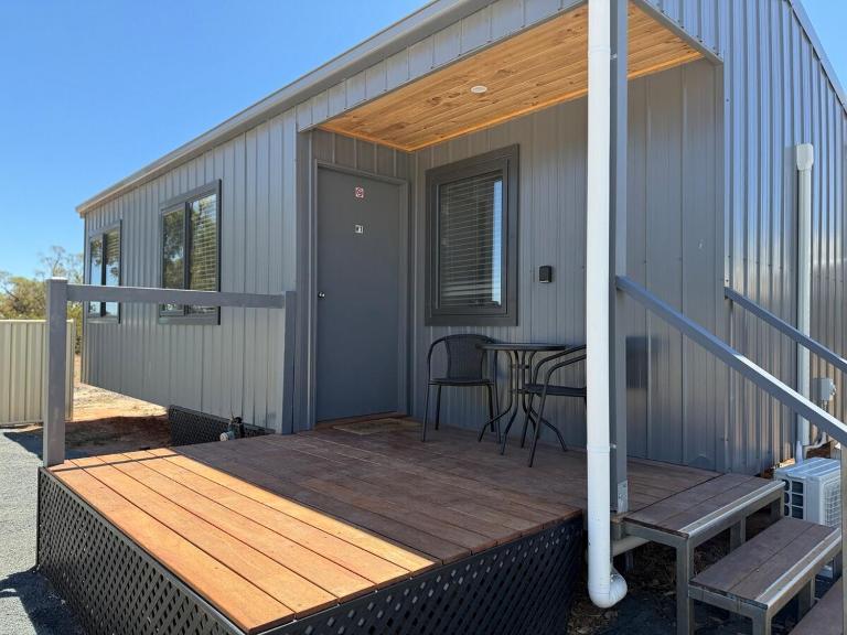 Woomelang Cabin Silo Trail Two Bedroom Cabin Queen and KSing - B&B Woomelang