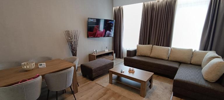 Viviera HOME Apartments - Bed and Breakfast Keszthely