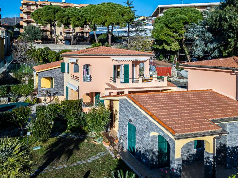 La Casa di Patrizia - B&B Santo Stefano al Mare