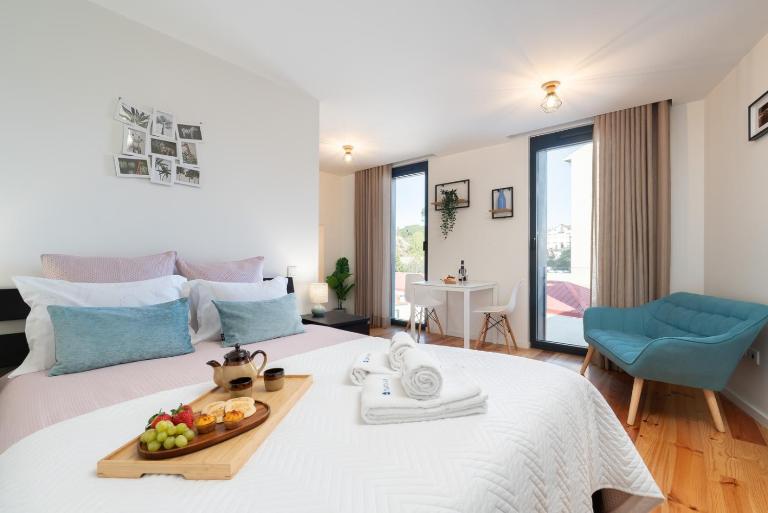 Stylish Studio in Porto Downtown by HostWise - B&B Oporto
