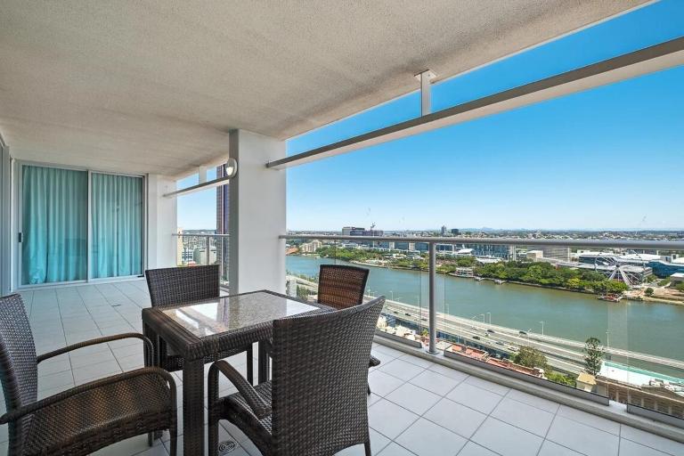 Hampton's Haven on Level 17 in Casino Towers - B&B Brisbane