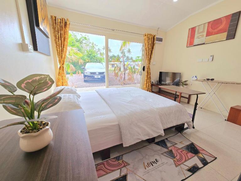 Seaside Exotic Studio in Suva City Quality bedding free wifi n parking - B&B Suva